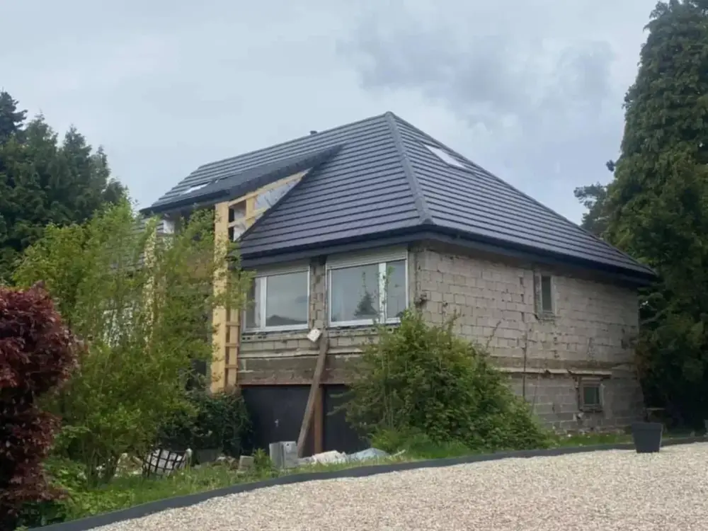 toiture près de Stoumont
